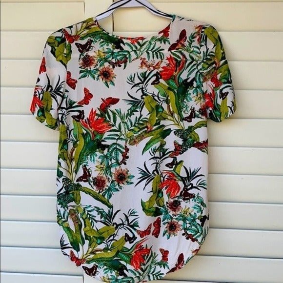 H&M Hawaiian Tropical Top Floral Blouse Short Sleeve Sheer White Vacation Sz 2 - Picture 2 of 5